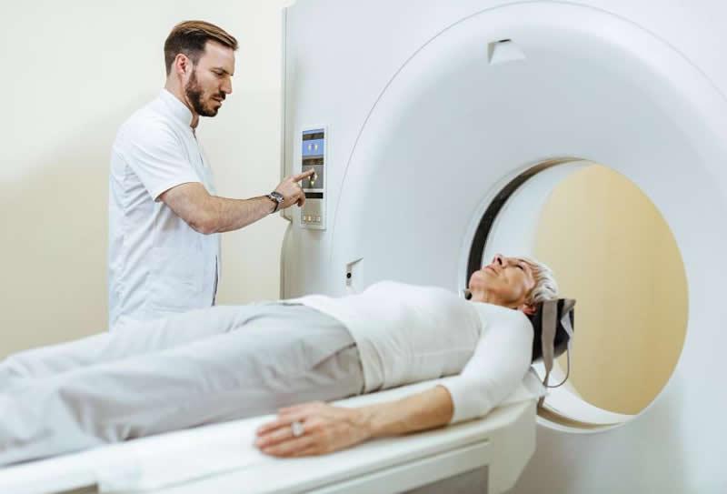 Diferenças entre Tomografia e Ressonância Magnética